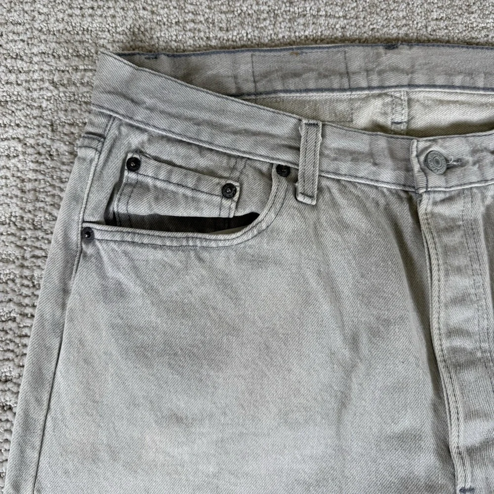 Vintage Levi's 501XX Men's 34x32 Original Fit Button Fly Gray Light Wash Jeans